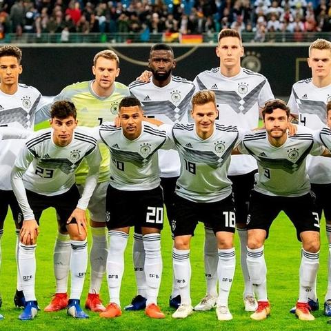 永恒之塔免费模式真相，2026年最新收费机制深度解析与玩家实战指南