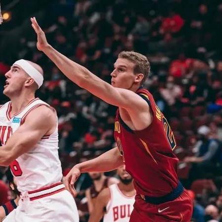 一、2026年摩托罗拉产品线全景，刀法精准的三剑客