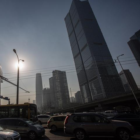 中国双休未满30年，从调休乱象到弹性办公的完整维权攻略