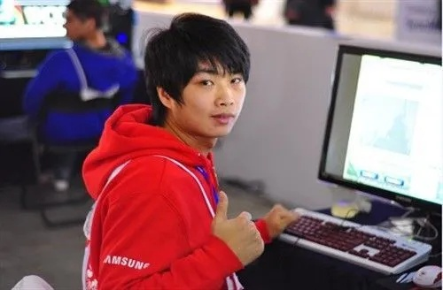 Sky李晓峰2026年专访,魔兽争霸重制版归来,人皇再战江湖 Sky李晓峰2026年专访,魔兽争霸重制版归来,人皇再战江湖