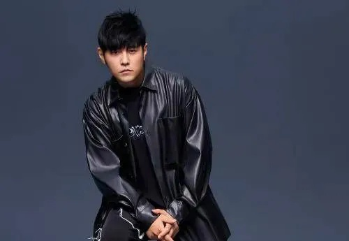 周杰伦新专辑被批难听!官方回应差评 周杰伦新专辑被批难听!官方回应差评