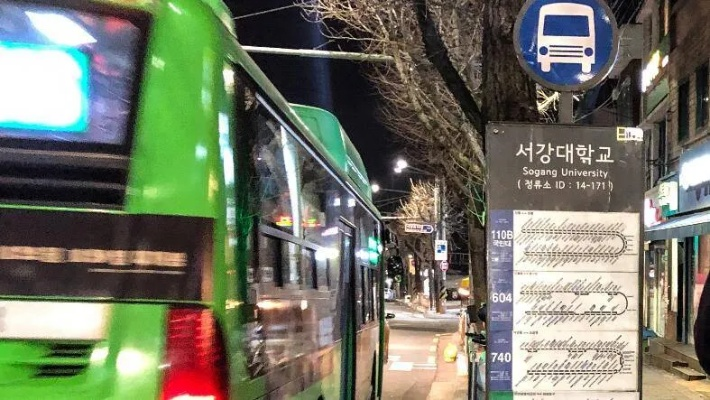 韩国网友误认广州街景为首尔？公交标广州公交戳破