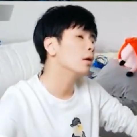 演唱会侵权演唱李荣浩李白，单依纯公开致歉