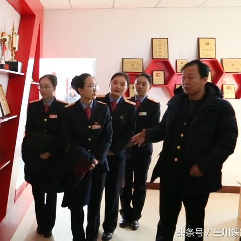 《红色沙漠》想白金耗时超300小时！首批玩家已拿奖杯