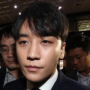 怕进不去?韩国夜店新规,1998年前出生者禁入场 怕进不去?韩国夜店新规,1998年前出生者禁入场