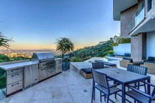 宅男如何用50万打造专属游戏收藏房？2026年建房子实战指南