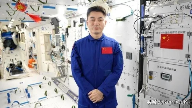 叶光富太空华容道奇遇，如何边飘边解谜？权威攻略与失重益智新视角