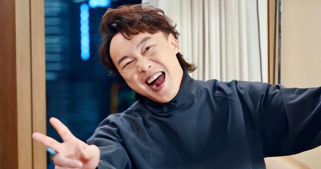 陈奕迅春晚震撼全解析，2026热度飙升，如何解锁他的音乐魔力？