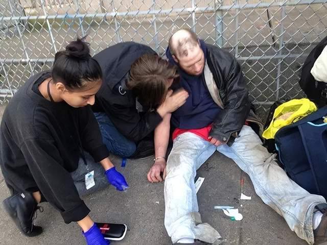 贾斯汀·比伯吸毒类型深度解析，从大麻滥用看名人成瘾危机与康复实战指南