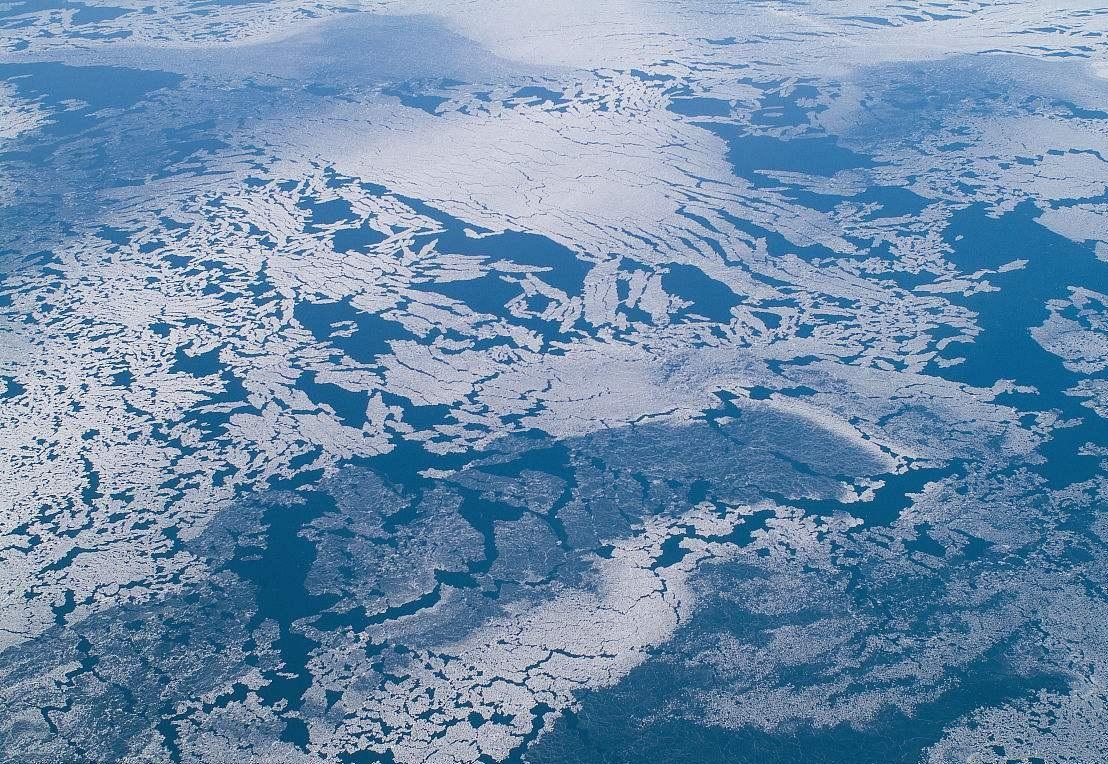 极地生存游戏终极指南，冰封世界如何活下来？